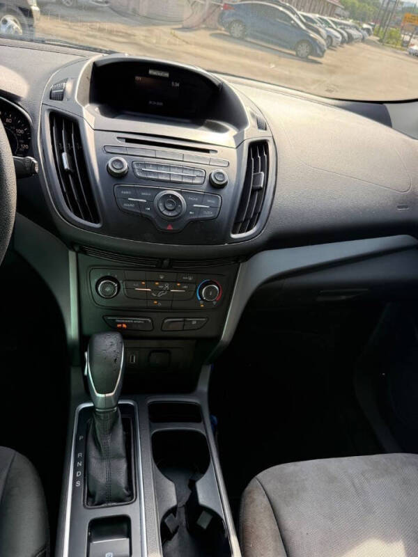 2017 Ford Escape S