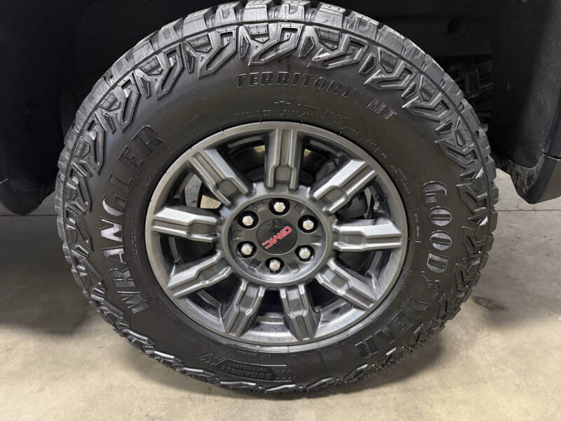 2024 GMC Sierra 1500 AT4X