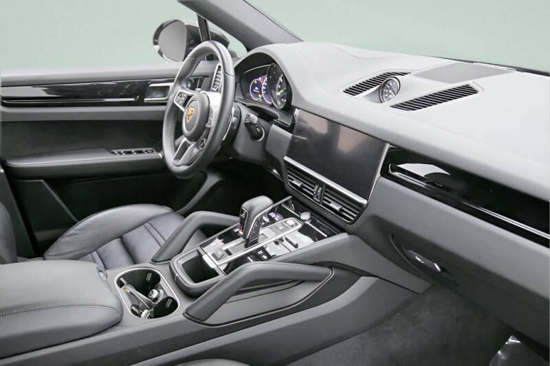 2022 Porsche Cayenne