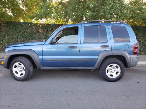 2006 Jeep Liberty for sale at Gold Rush Auto Wholesale in Sanger CA