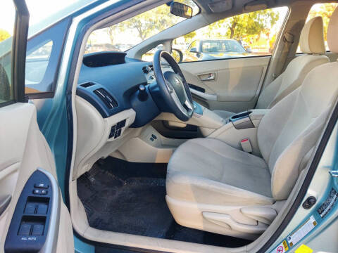 2014 Toyota Prius Three