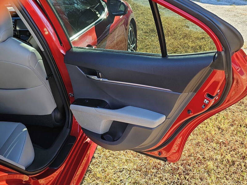 2019 Toyota Camry SE