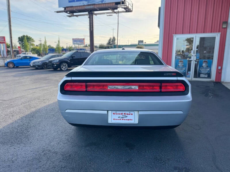 2009 Dodge Challenger SE