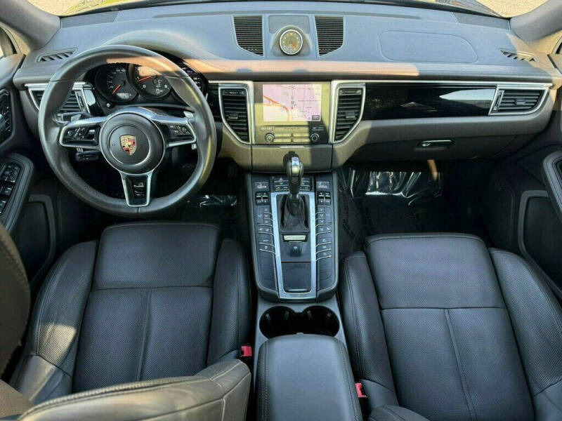 2017 Porsche Macan
