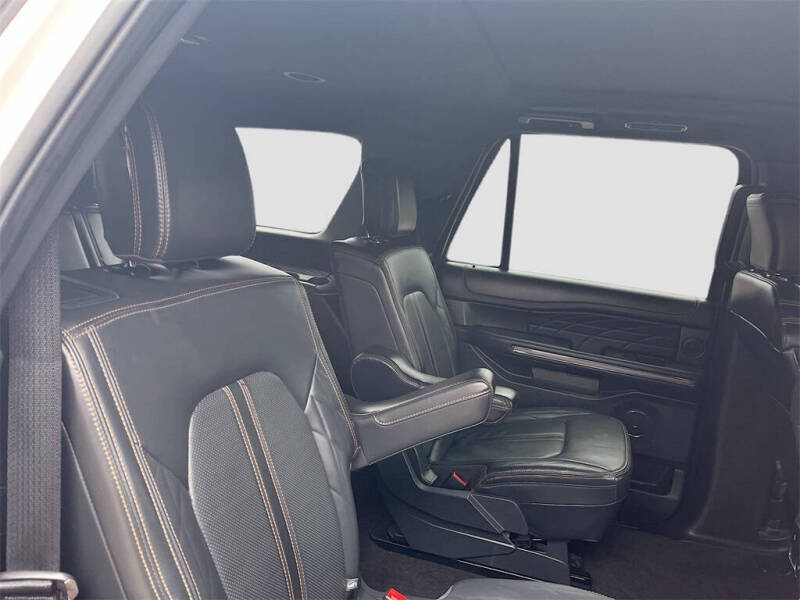 2023 Ford Expedition MAX Platinum