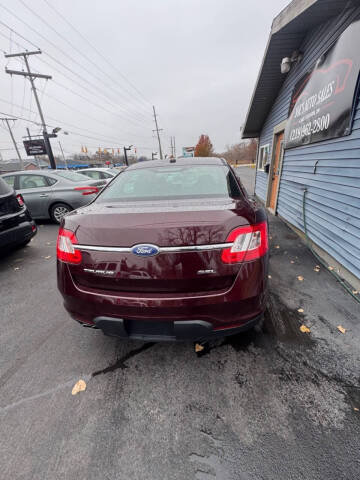 2011 Ford Taurus SEL