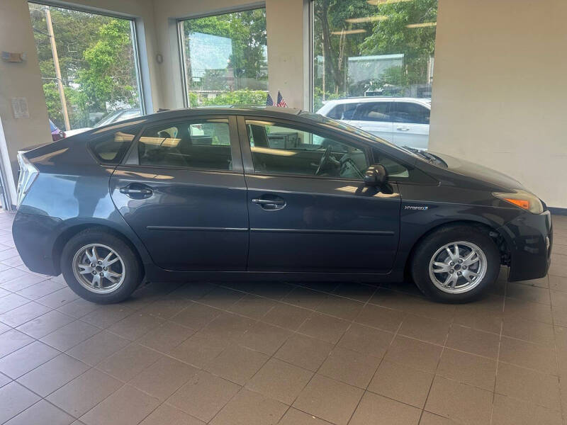 2010 Toyota Prius III