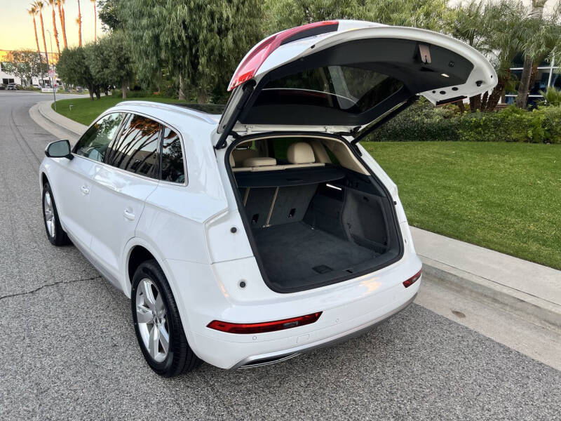 2018 Audi Q5 2.0T quattro Premium Plus