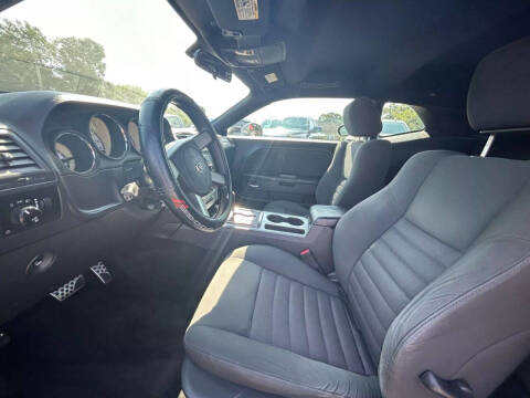 2009 Dodge Challenger SE