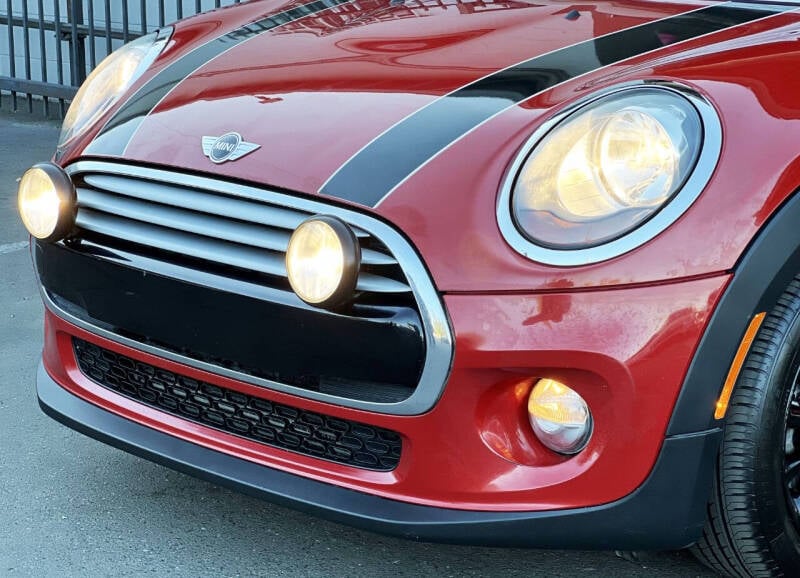 2014 MINI Cooper Base photo 12