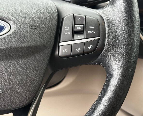 2020 Ford Escape SEL