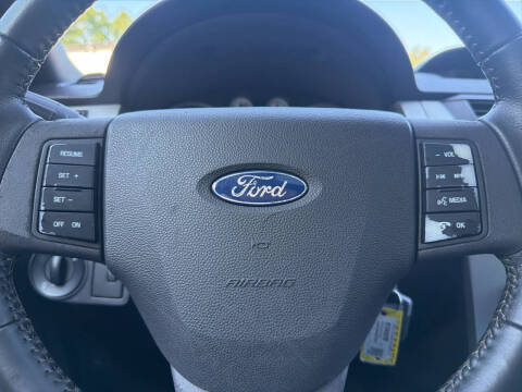 2010 Ford Focus SES