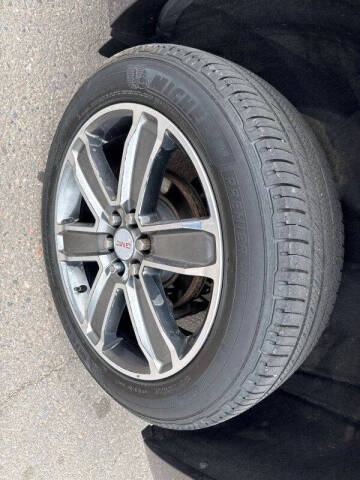 2017 GMC Acadia Denali