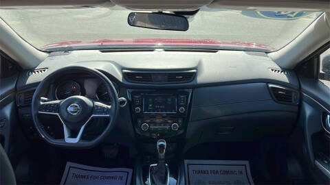 2020 Nissan Rogue SV