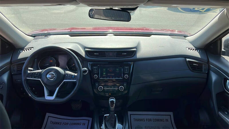 2020 Nissan Rogue SV