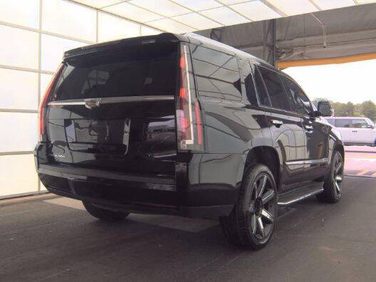 2016 Cadillac Escalade Luxury Collection