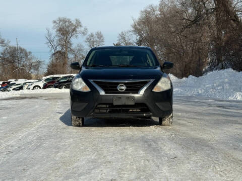 2018 Nissan Versa S Plus