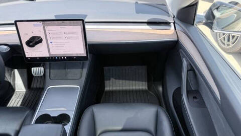 2024 Tesla Model Y Performance