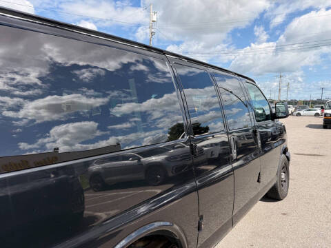 2010 GMC Savana LS 1500