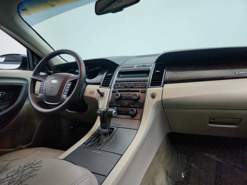 2012 Ford Taurus SEL