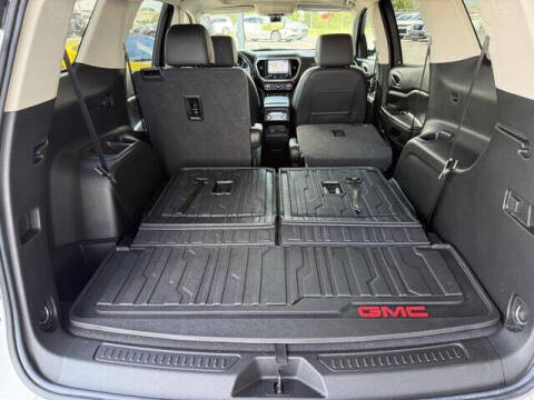 2022 GMC Acadia Denali