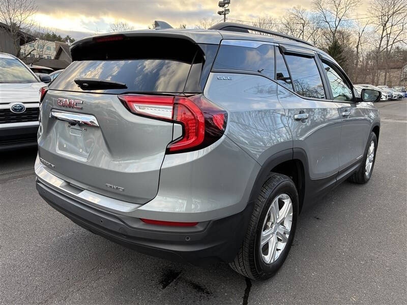 2024 GMC Terrain SLE