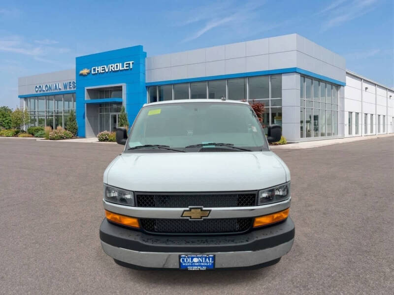 2025 Chevrolet Express 2500