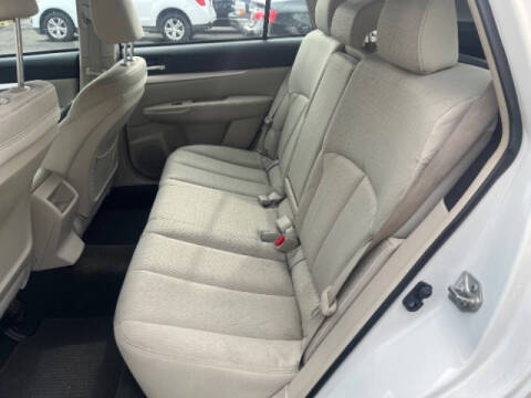 2011 Subaru Outback 2.5i