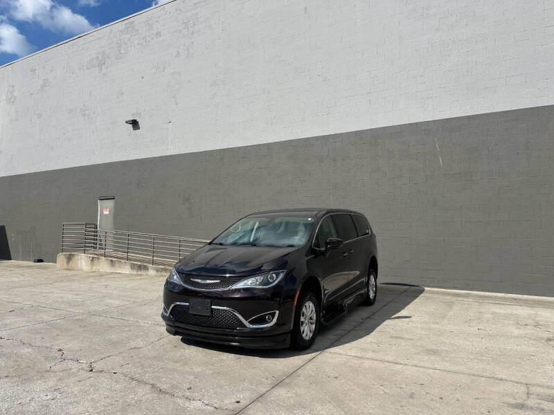 2018 Chrysler Pacifica Touring Plus