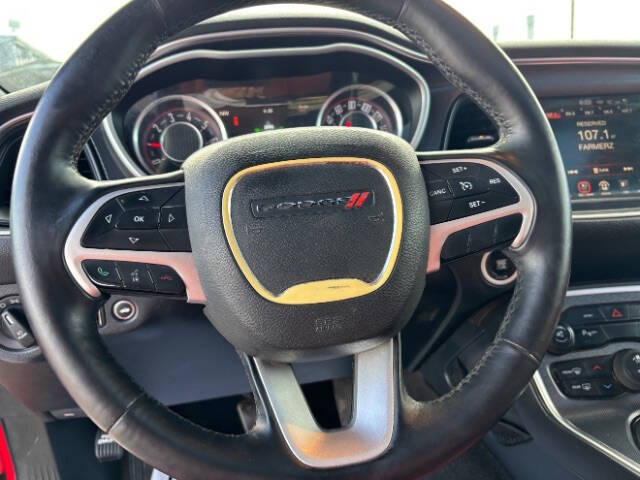 2016 Dodge Challenger SXT Plus