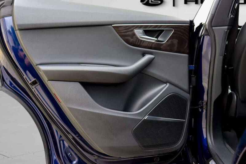 2021 Audi Q8 quattro Premium Plus 55 TFSI