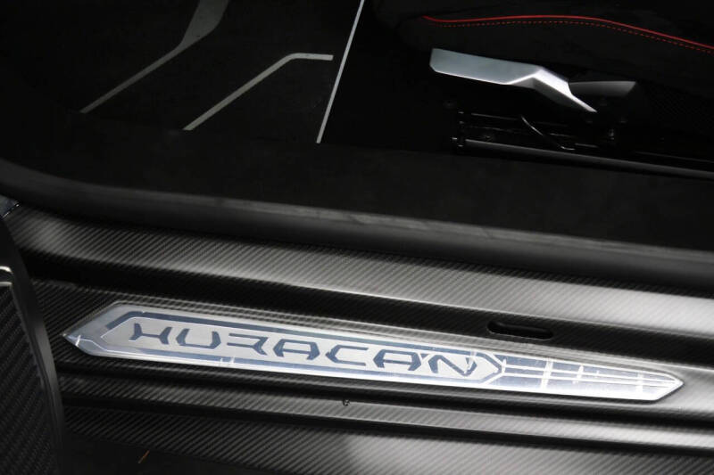 2022 Lamborghini Huracan STO