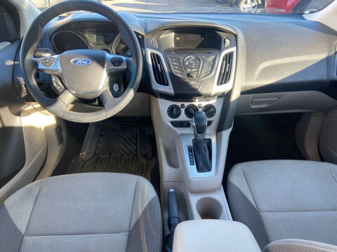 2012 Ford Focus SE