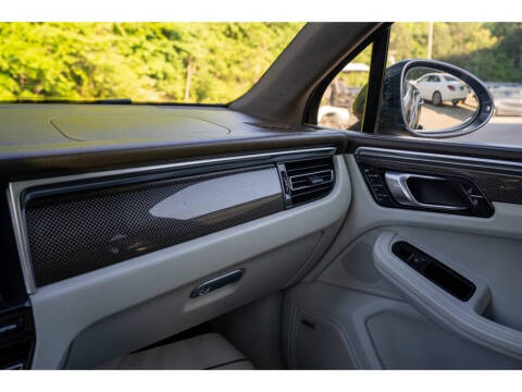 2020 Porsche Macan S