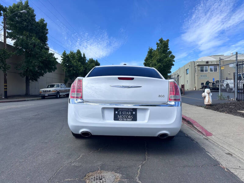 2013 Chrysler 300