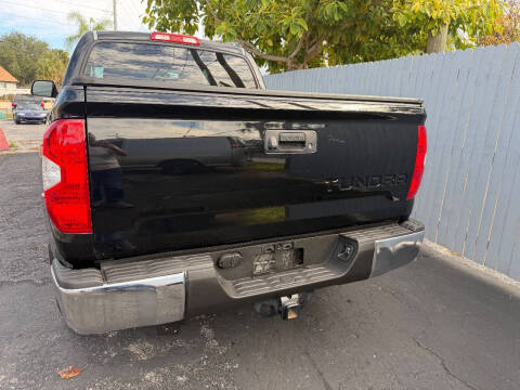2015 Toyota Tundra SR5