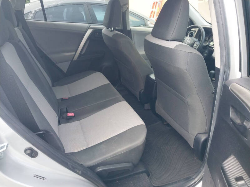 2013 Toyota RAV4 LE