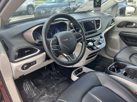 2021 Chrysler Voyager LXi