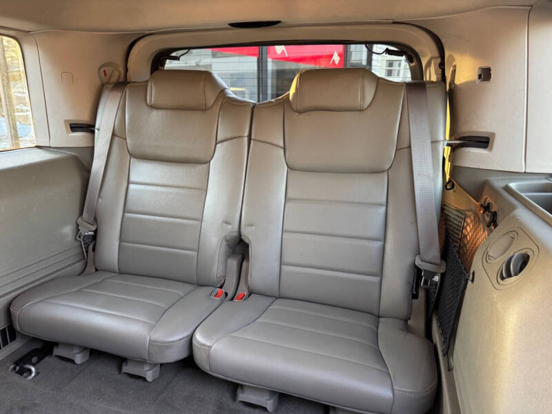 2008 Jeep Commander Sport