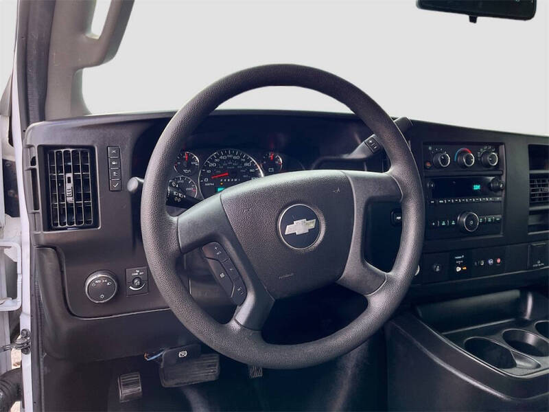 2023 Chevrolet Express 2500