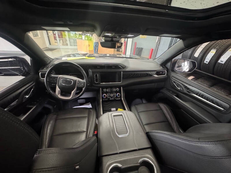 2023 GMC Yukon Denali