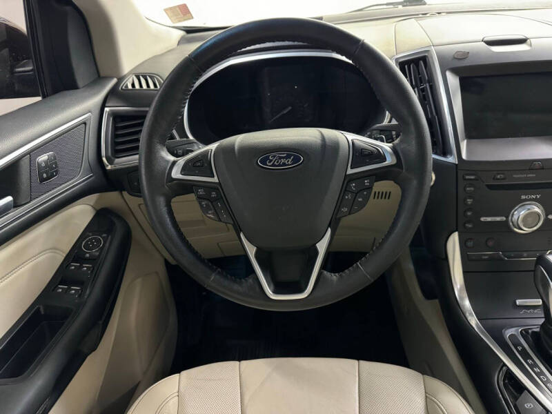 2017 Ford Edge Titanium