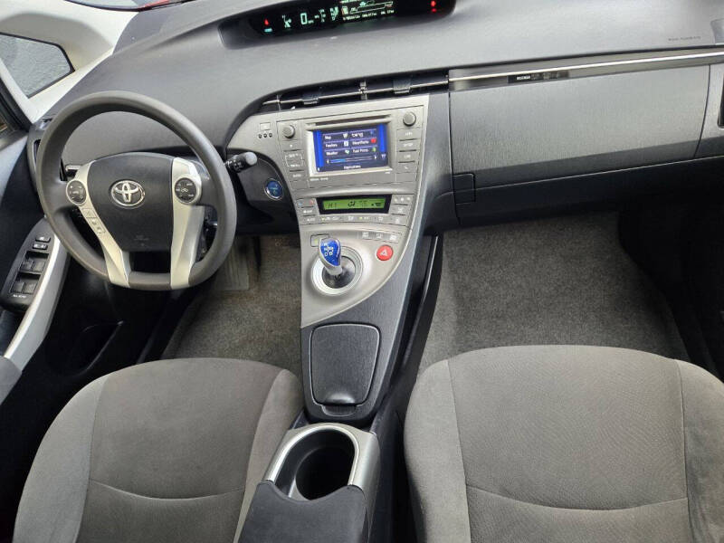 2013 Toyota Prius Three