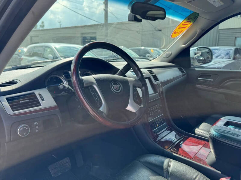 2012 Cadillac Escalade Premium