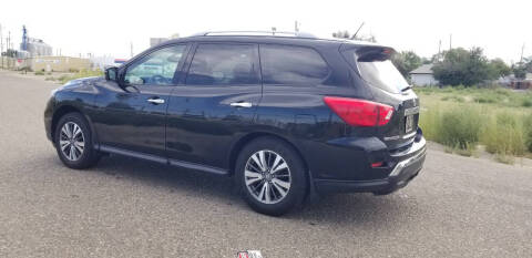 2017 Nissan Pathfinder SL