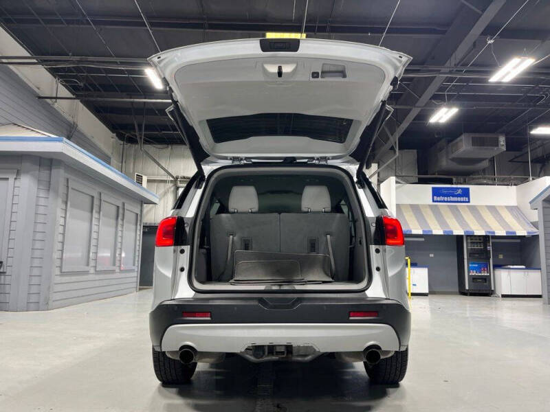 2017 GMC Acadia SLE-2