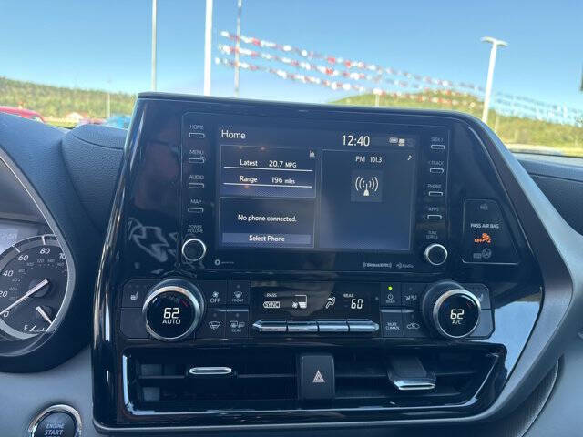 2022 Toyota Highlander XLE