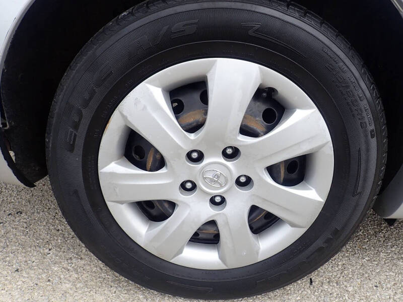 2010 Toyota Camry LE