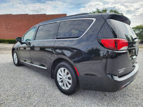 2017 Chrysler Pacifica Touring Plus