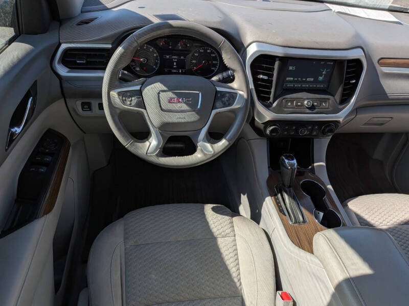 2018 GMC Acadia SLE-1